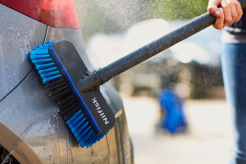 Auto Brush for Pressure Washers Click & Clean Connection