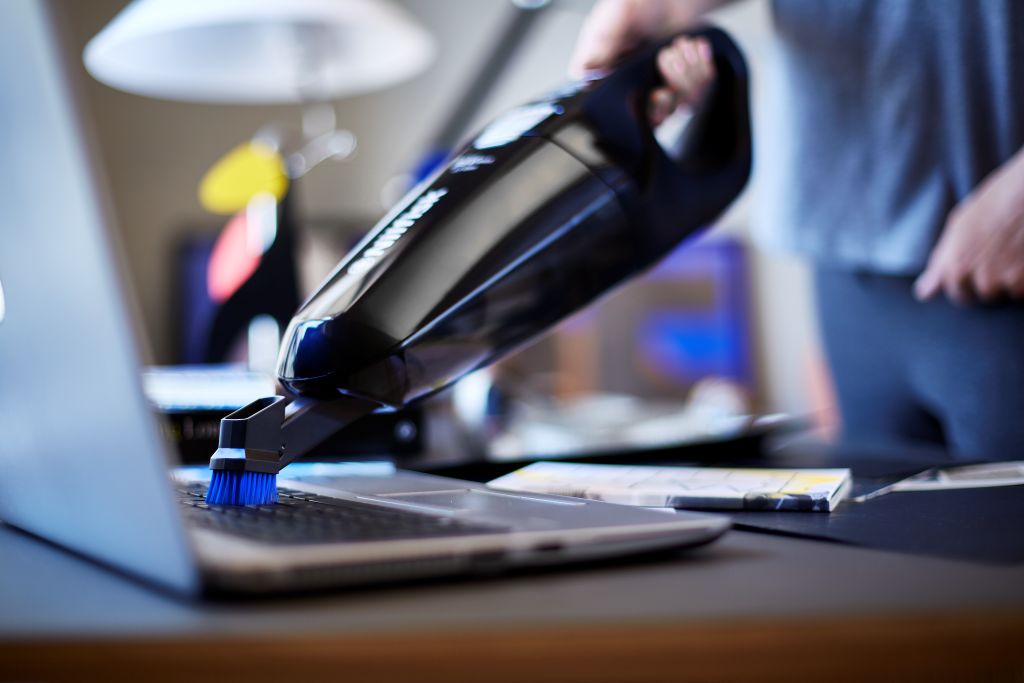 Easy 2-in-1 Akku Staubsauger 20 V