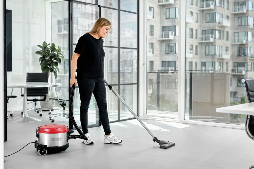 VP930 C Aspirateur Domestique 840 W