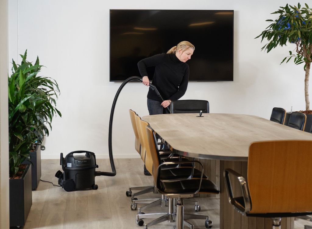 Thor R Aspirateur Domestique 800 W