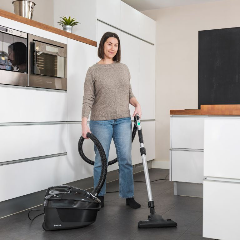 Elite Aspiradora, Negro, 650 W