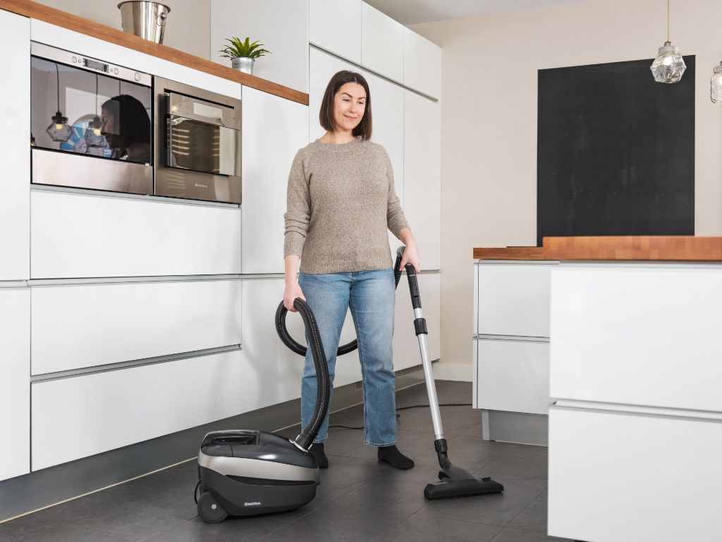 Select Staubsauger, Dunkelgrau, 650 W