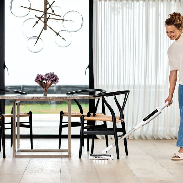 Aspiradora Escoba inalámbrica Move con base de carga 150 W