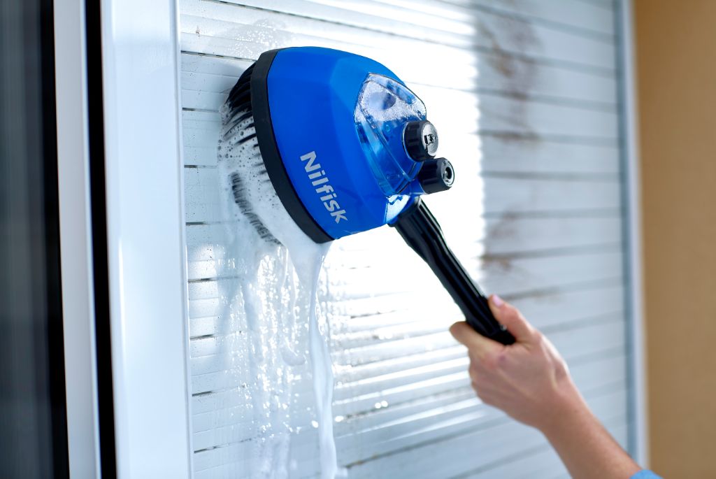 Monitoimiharjapakkaus painepesurit varten