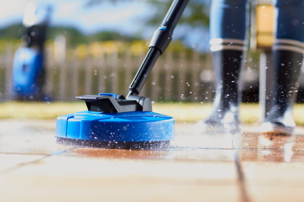 Mid Patio Cleaner for Pressure Washers with Click &amp; Clean Coupling