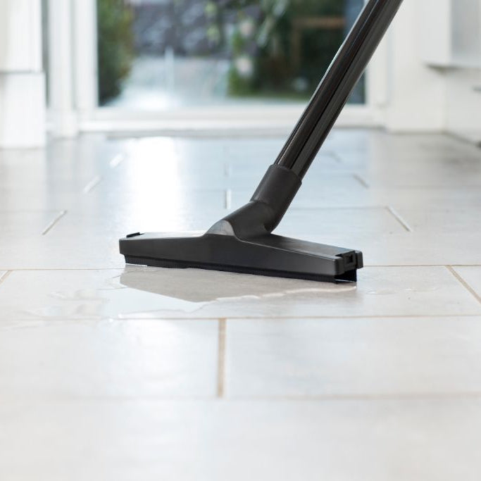 Buddy II 18 T Aspirador de água e pó, 1200 W