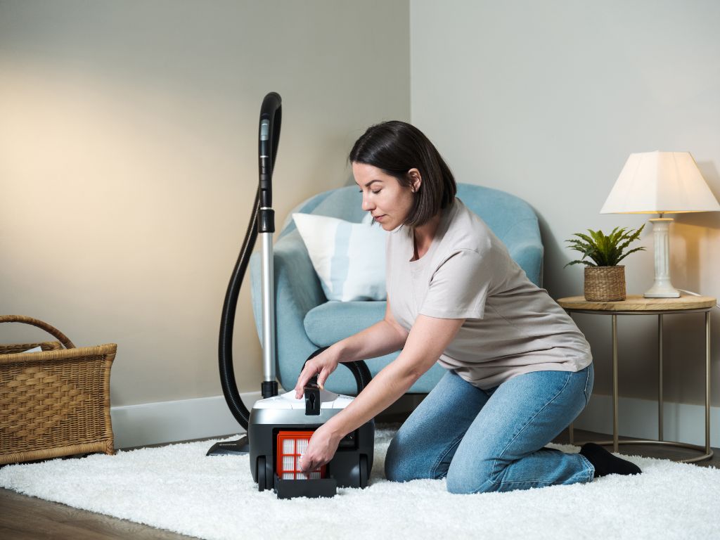 Elite Hvid Støvsuger, 650 W