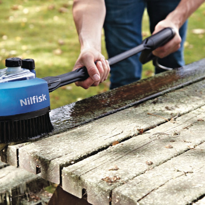 Escova múltipla com depósito de detergente para lavadoras de alta pressão