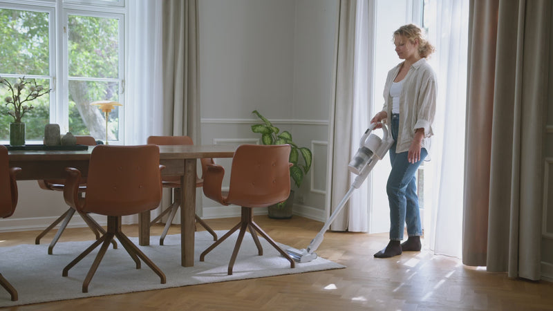 Nilfisk_Sommershoot_2023_Home_under_bord_gulvtæppe_Draft1.mov